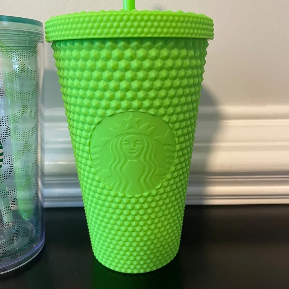 Starbucks grande tumblers